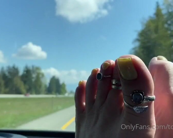 Monkey_solez aka monkey_solez OnlyFans - Toe dancing