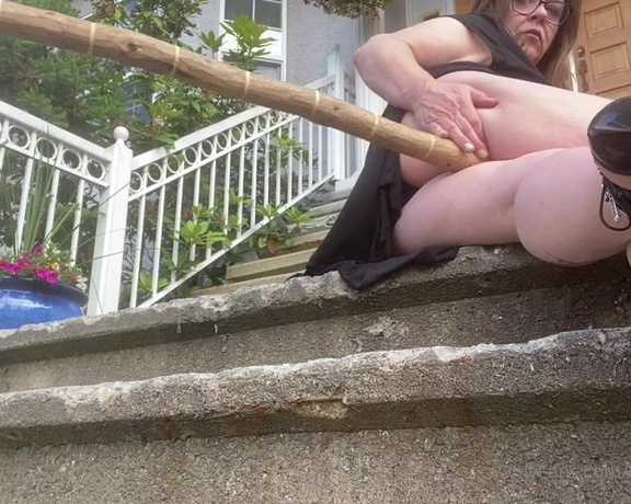 Monkey_solez aka monkey_solez OnlyFans - A lil play in the front yard stoop