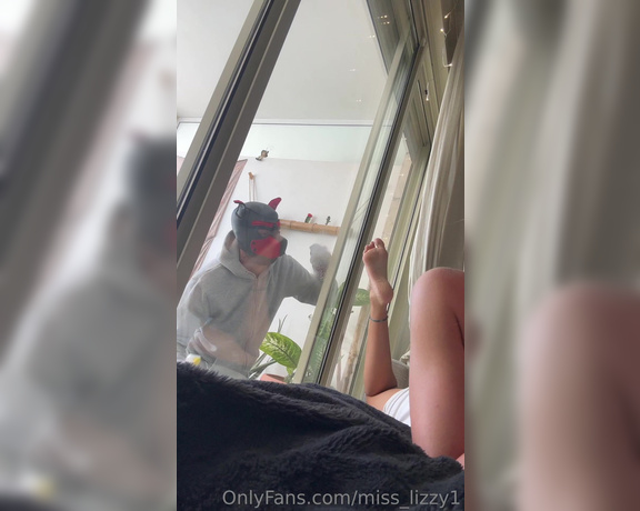 Miss Lizzy aka whoyoubelongto OnlyFans - Pathetic human window cleaner