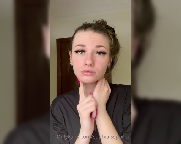 Miss Sophia Nyx aka sophiaisspoiled OnlyFans - [FULL LENGTH CLIP] My good boys get this sexxxy spit clip before anyone else… making you