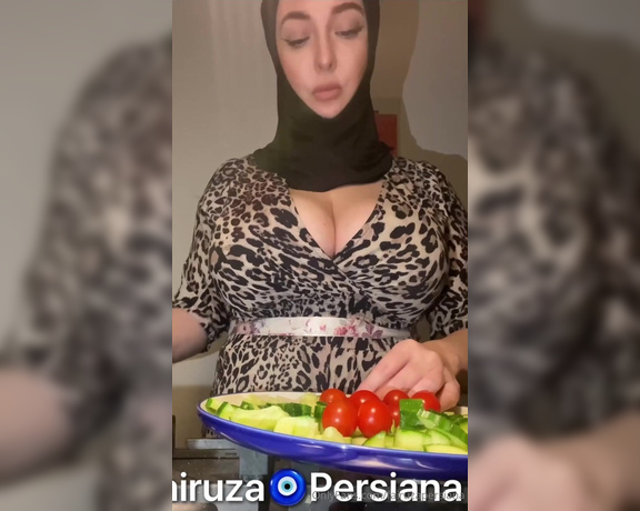 FairuzaPersiana aka fairuzapersiana OnlyFans Video 3696