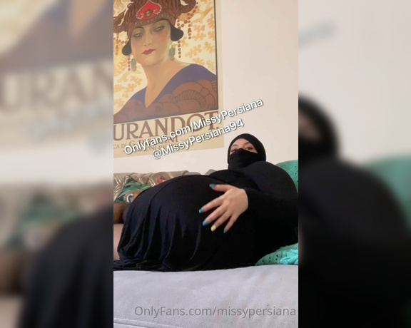 FairuzaPersiana aka fairuzapersiana OnlyFans Video 123