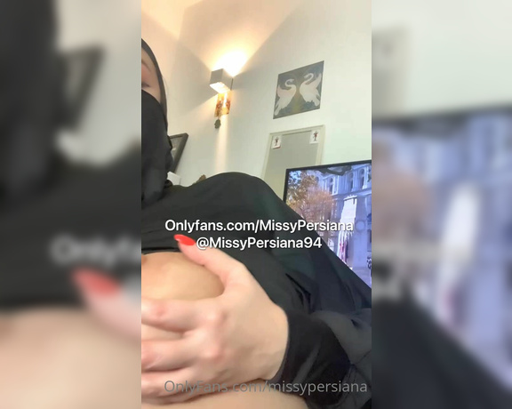 FairuzaPersiana aka fairuzapersiana OnlyFans Video 7305