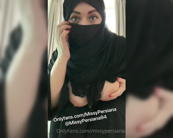 FairuzaPersiana aka fairuzapersiana OnlyFans Video 9704