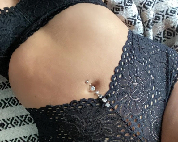 Kylie Jade aka oxlilkyliejade OnlyFans - Touching my soft while you watch and wish you could feel one