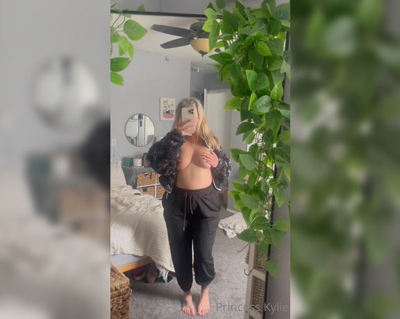 Kylie Jade aka oxlilkyliejade OnlyFans Video 3845