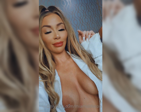 Mia Middleton aka miamiddleton OnlyFans Video 7140