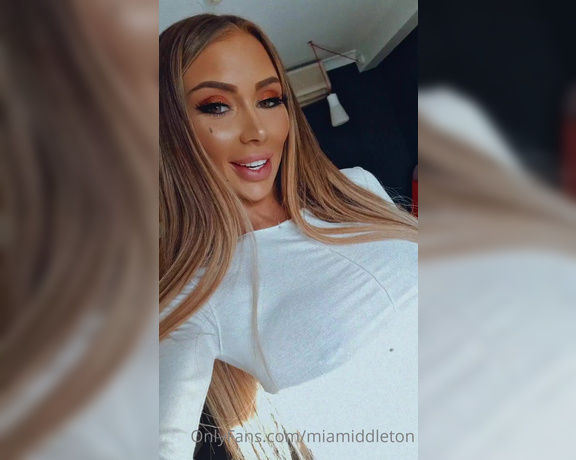 Mia Middleton aka miamiddleton OnlyFans Video 550