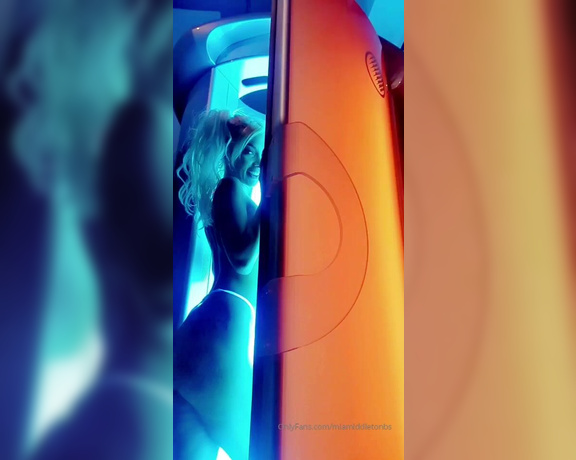 Mia Middleton aka miamiddleton OnlyFans - Little sunbed tease vid