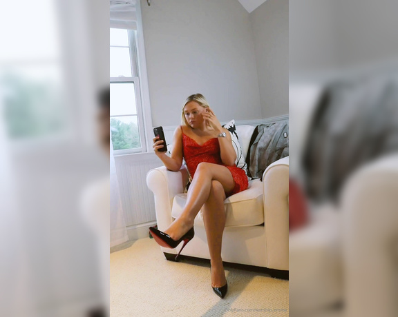 Princess Emma aka worship_emma OnlyFans - New clip ignored by a hot brat Send $25 for full clip