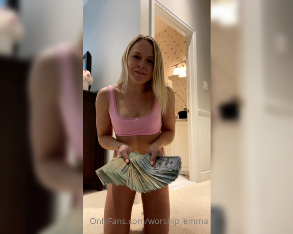 Princess Emma aka worship_emma OnlyFans - I wouldn’t be able to say no either