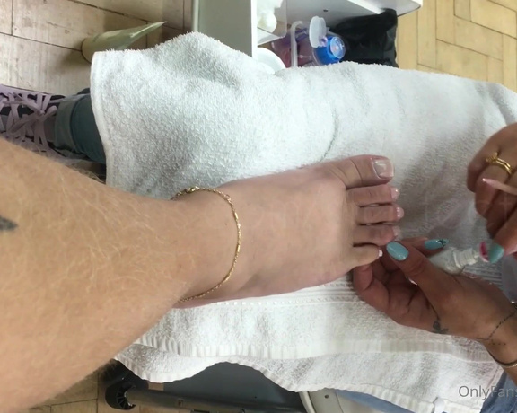 Ste Feet aka ste_feet_ OnlyFans - Um pouquinho do meu dia de ontem no salo Pedicure + Spa com massagem