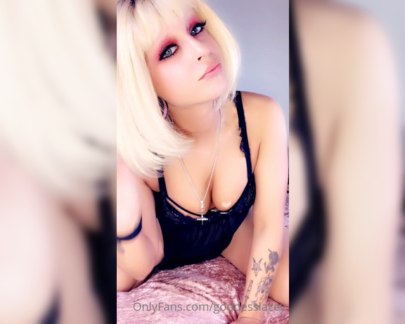 Goddess Lacey aka goddesslacey OnlyFans - Dick ratings!!