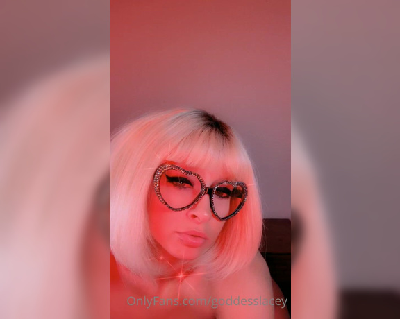 Goddess Lacey aka goddesslacey OnlyFans - Red light special Check your DMs for 6+ more minutes and permission to blow