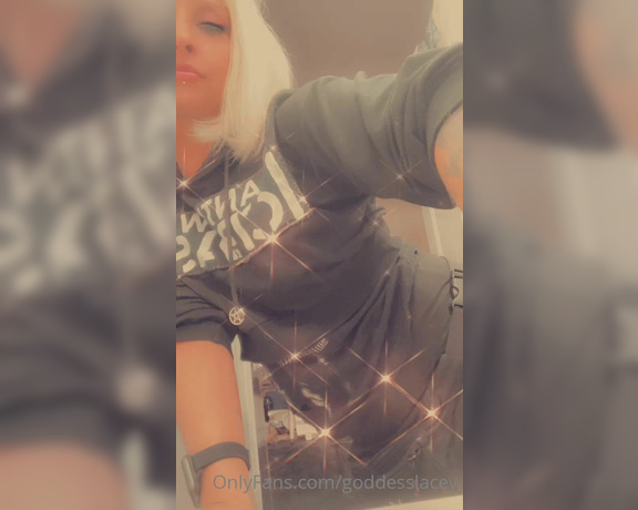 Goddess Lacey aka goddesslacey OnlyFans - Come closer & worship these tits