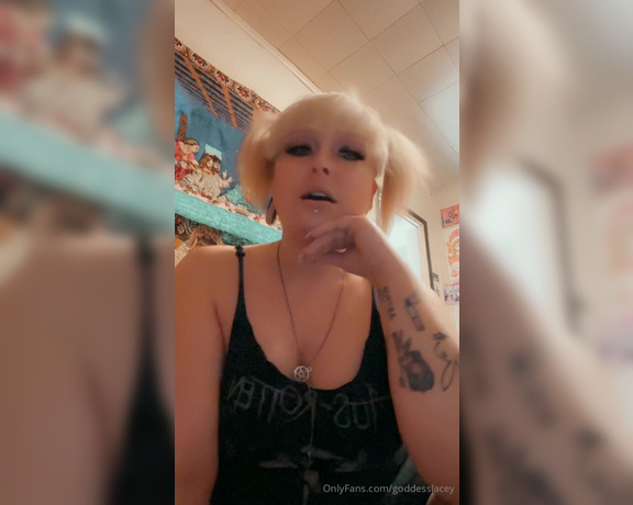 Goddess Lacey aka goddesslacey OnlyFans Video 7970