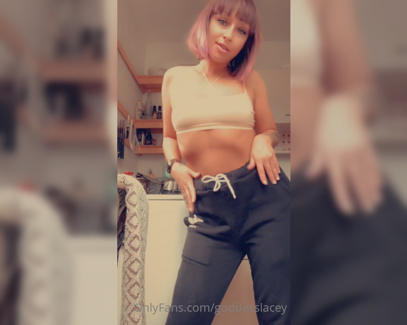 Goddess Lacey aka goddesslacey OnlyFans Video 877