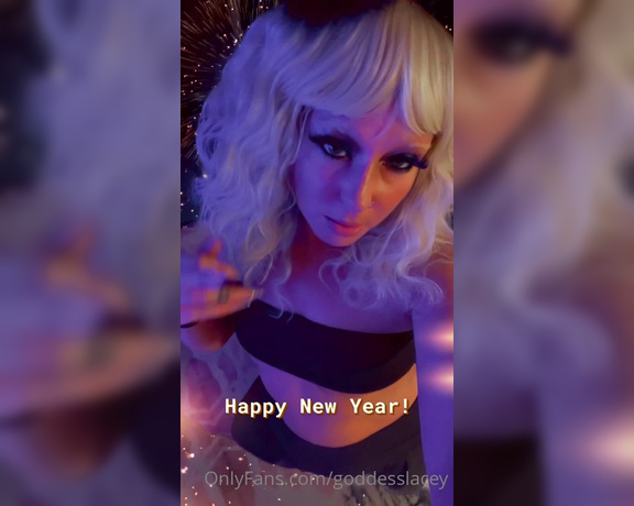 Goddess Lacey aka goddesslacey OnlyFans - Happy New Year