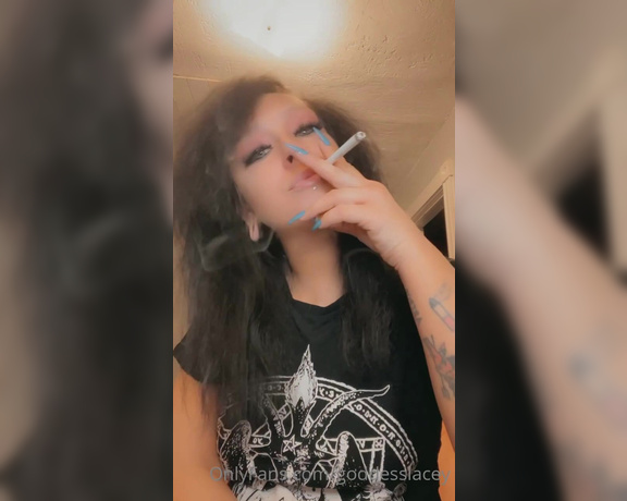 Goddess Lacey aka goddesslacey OnlyFans - Smoking content is my favorite