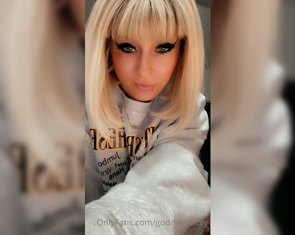 Goddess Lacey aka goddesslacey OnlyFans - Titty Tuesday!