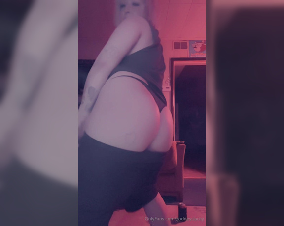 Goddess Lacey aka goddesslacey OnlyFans Video 8295