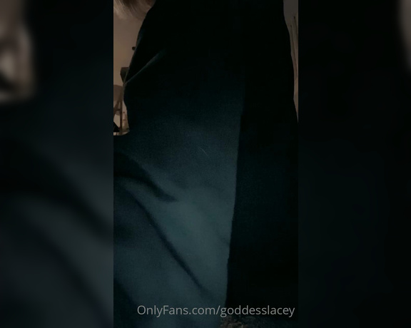 Goddess Lacey aka goddesslacey OnlyFans - What would you do if you walk in on this