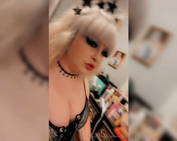 Goddess Lacey aka goddesslacey OnlyFans Video 172