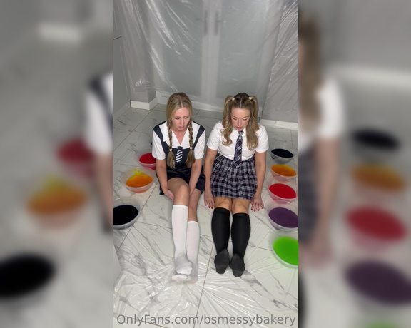 Bsmessybakery aka bsmessybakery OnlyFans - You voted for school girls so here it is Bri & Lou partnered