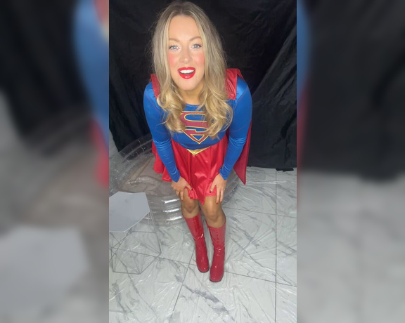 Bsmessybakery aka bsmessybakery OnlyFans - LIVE DRESSED IN MY LEATHER SUPERGIRL OUTFIT Watch me in Lex Luthor’s lare