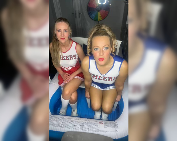 Bsmessybakery aka bsmessybakery OnlyFans - LIVE CHEERLEADERS MUSIC QUIZ WITH PIES & GUNGE  Lou & I had