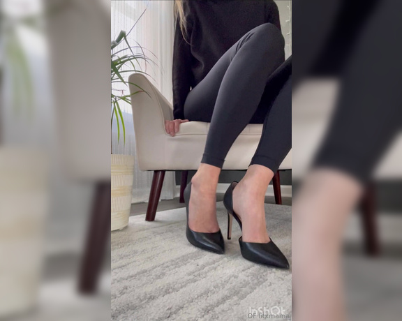 Fitxmama aka fitxmama OnlyFans - An appreciation post for these heels… and arches