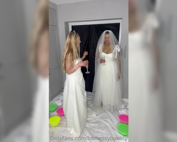 Bsmessybakery aka bsmessybakery OnlyFans - Bri & Lou Both dressed in their stunning designer wedding dresses ready for