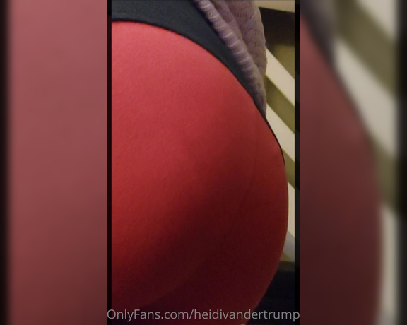 Heidi Foxx aka heidivandertrump OnlyFans - Last nights farts n burps i was so gassed up followed by this mornings farts