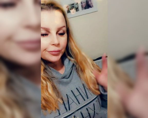 Heidi Foxx aka heidivandertrump OnlyFans - I had to have this jumper