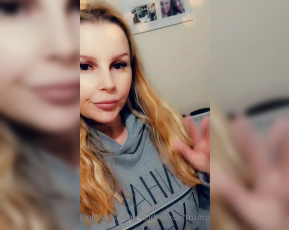 Heidi Foxx aka heidivandertrump OnlyFans - I had to have this jumper