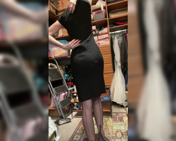 Mistress Karin von Kroft aka domkarin OnlyFans - Watch me put my dress and heels