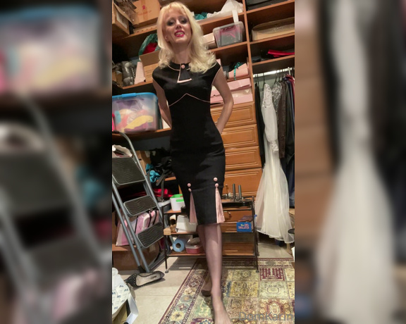 Mistress Karin von Kroft aka domkarin OnlyFans - Watch me put my dress and heels