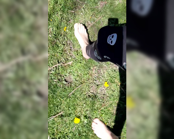 Hippiefeet23 aka hippiefeet23 OnlyFans - Rescue mission