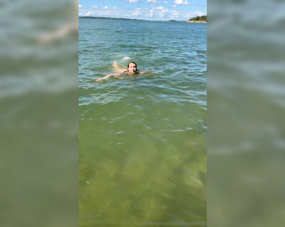 Kleopetraaa Goddess aka kleopetraaa OnlyFans - Swimming with me babe