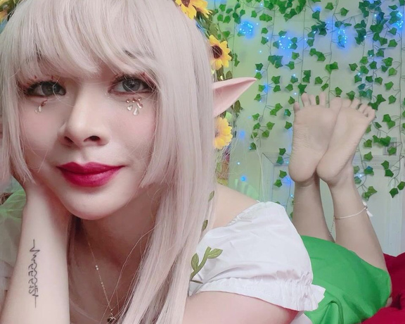 SnowPrincess aka snowpriness OnlyFans - A Fairy landing in here