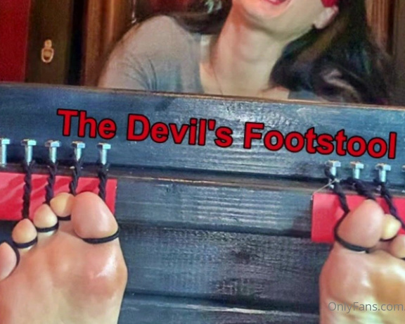 Devil's Footstool aka devilsfootstool OnlyFans - @lilmizzunique bare feet tickled in stocks