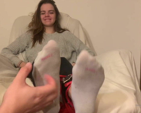 Devil's Footstool aka devilsfootstool OnlyFans - The Tickle Challenge