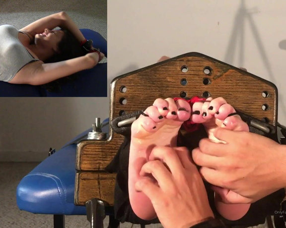 Devil's Footstool aka devilsfootstool OnlyFans - Blus first time in the stocks