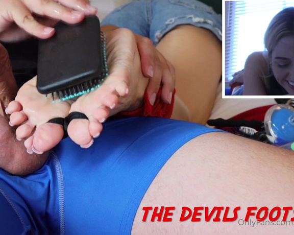 Devil's Footstool aka devilsfootstool OnlyFans - TickleJob Willa Rose @sukisoles