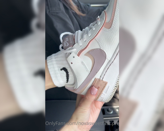 Indubiopronova aka indubiopronova OnlyFans - There pair of Nike sneakers and white ankle socks teasing you in the car Once