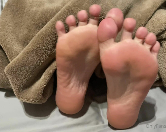 SoftSoles aka softsolezz OnlyFans - Sweet dreams