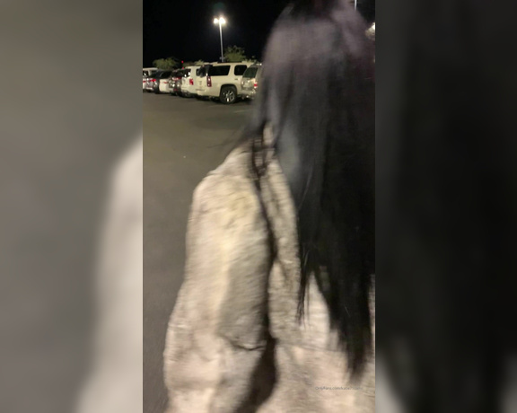 Miss Katie aka misskatievip OnlyFans - Walking through the casino parkin lot flashing and scared this guy he didn’t know how