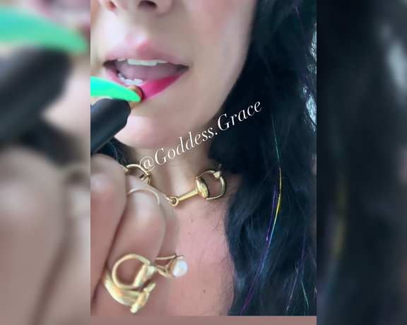 Goddess Grace aka goddessgrace OnlyFans - Yes, I have a lip fetish I once won a kissing contest where contestants had