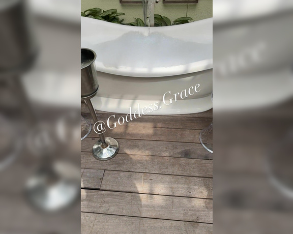 Goddess Grace aka goddessgrace OnlyFans - Time for a bath