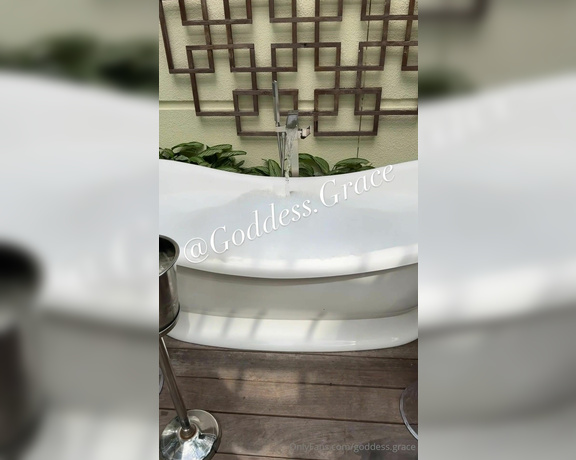 Goddess Grace aka goddessgrace OnlyFans - Time for a bath